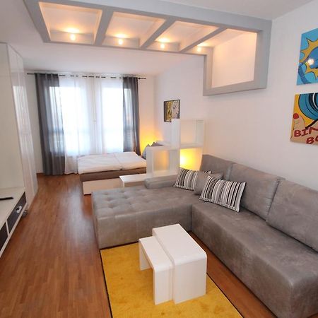 New Belgrade Apartment Neven, Parking 5 Evra Dan Eksteriør billede
