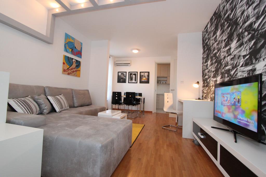 New Belgrade Apartment Neven, Parking 5 Evra Dan Eksteriør billede