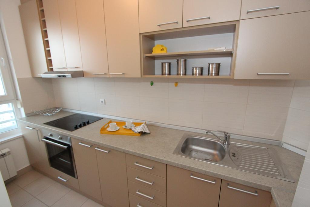 New Belgrade Apartment Neven, Parking 5 Evra Dan Eksteriør billede